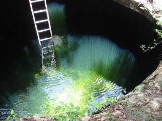 Accesos a los cenotes